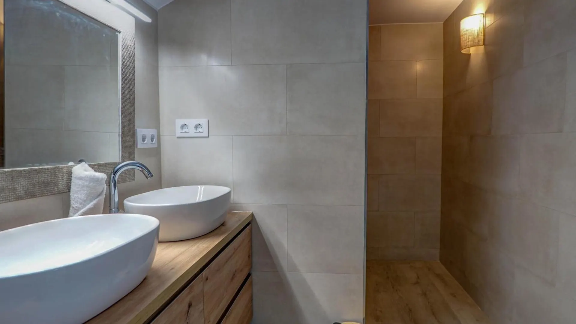 Clarimar Duplex By Hello Homes Sitges