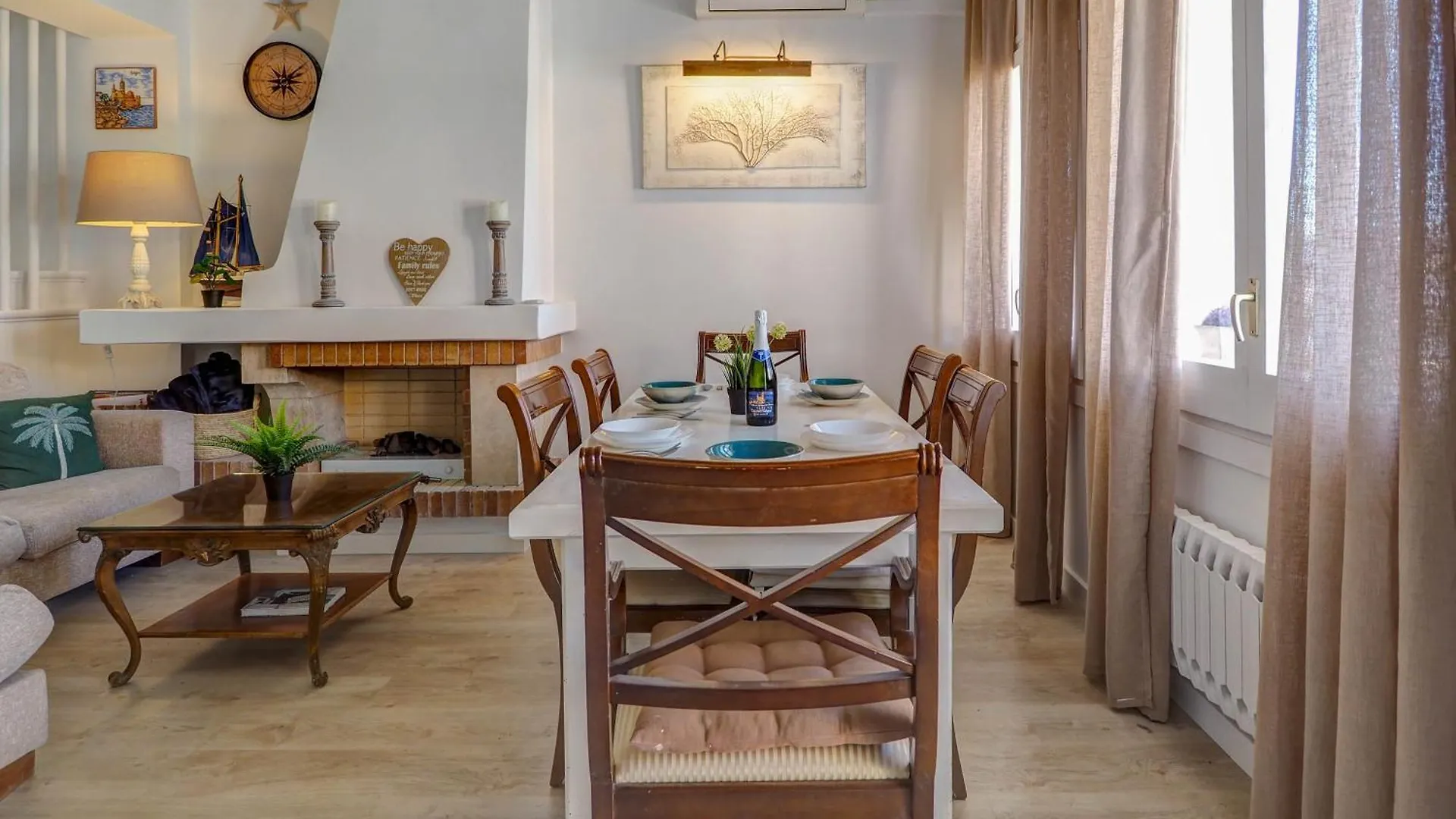 Clarimar Duplex By Hello Homes Sitges 0*,  Španělsko