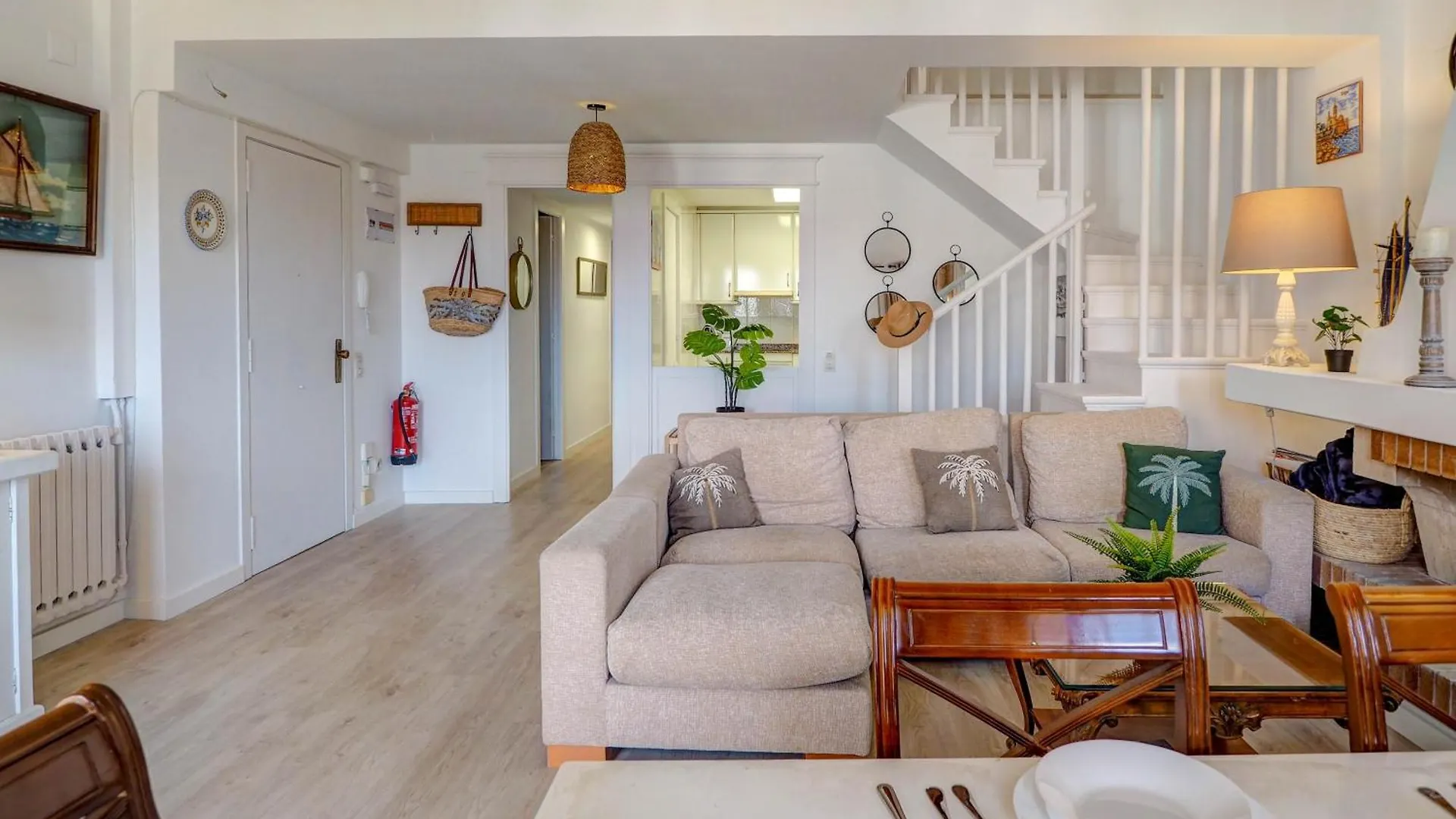 Apartment Clarimar Duplex By Hello Homes Sitges