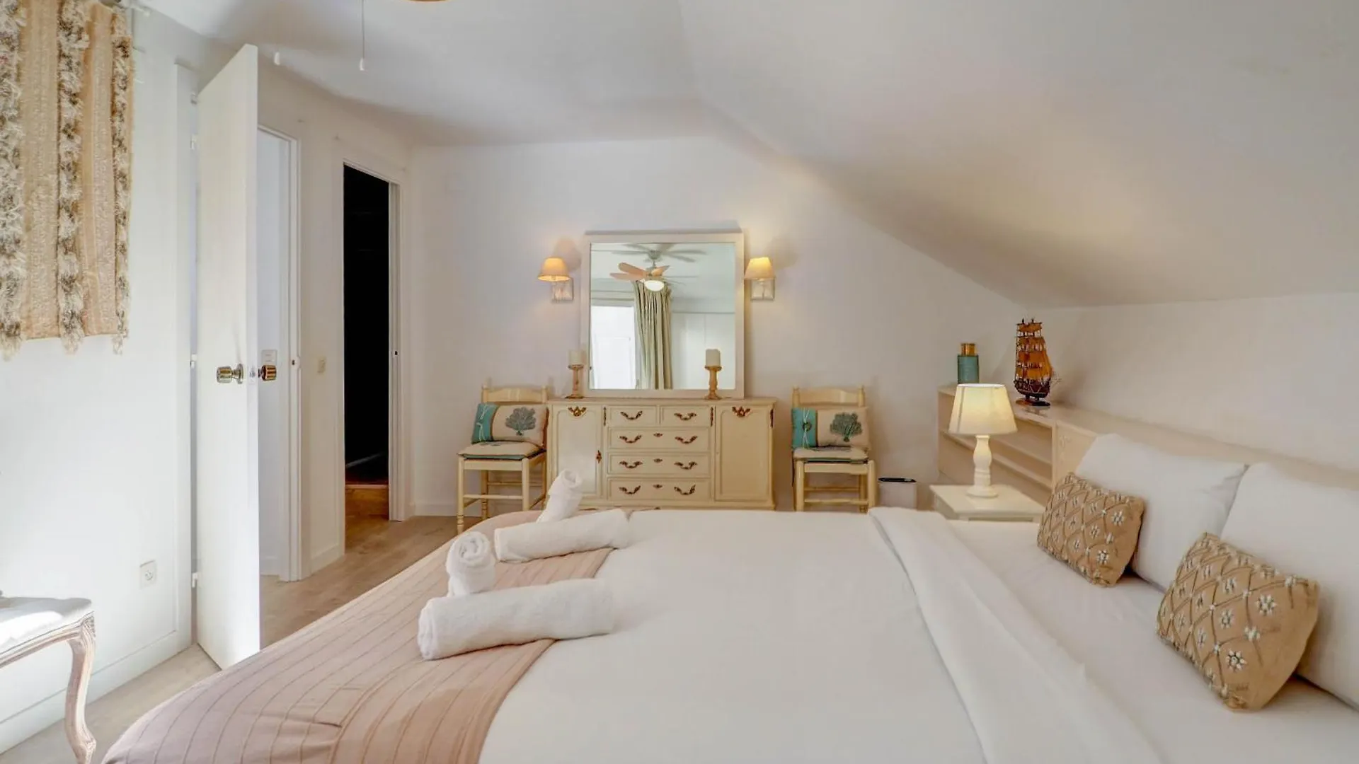 Clarimar Duplex By Hello Homes Sitges Spain