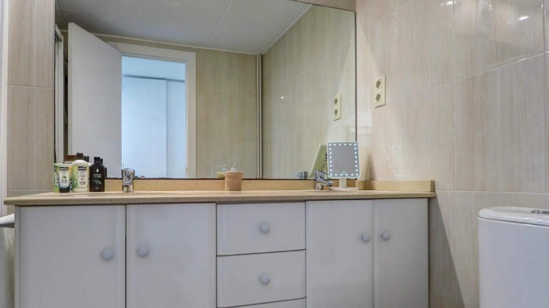Apartment Clarimar Duplex By Hello Homes Sitges Spain